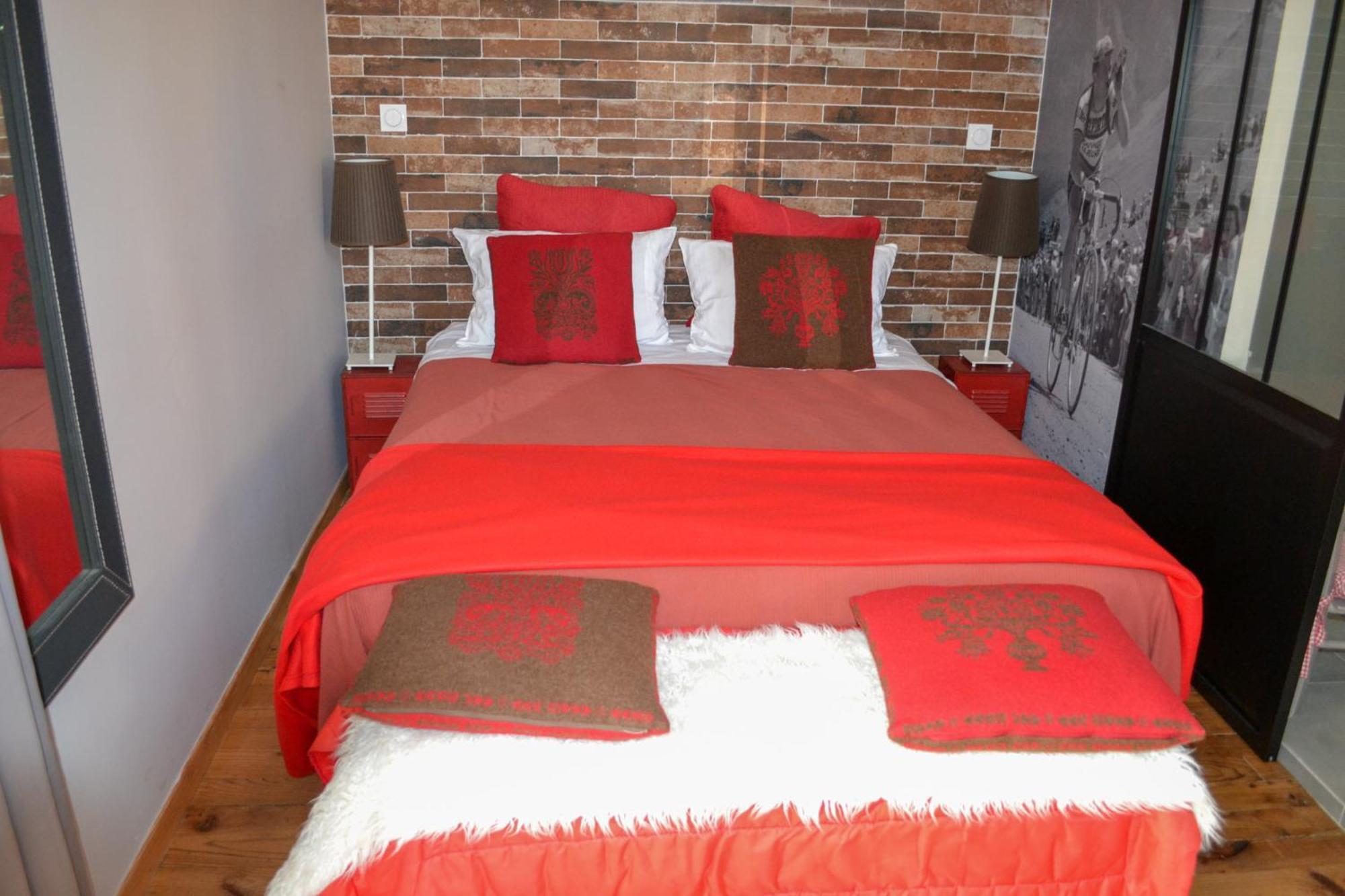 A Nouste Chambres D'Hotes Et Gite Only Adults Campan Dış mekan fotoğraf