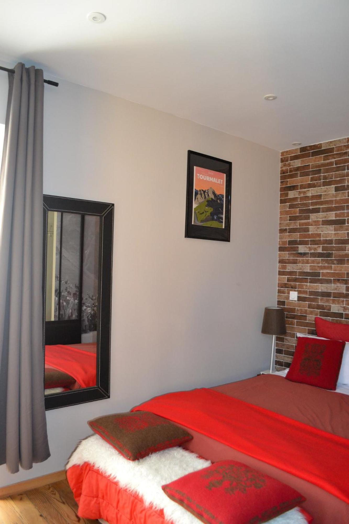 A Nouste Chambres D'Hotes Et Gite Only Adults Campan Dış mekan fotoğraf